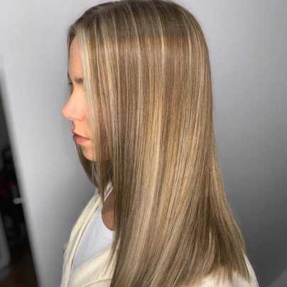 CHUNKY LOWLIGHTS THROUGH BLONDE HAIR